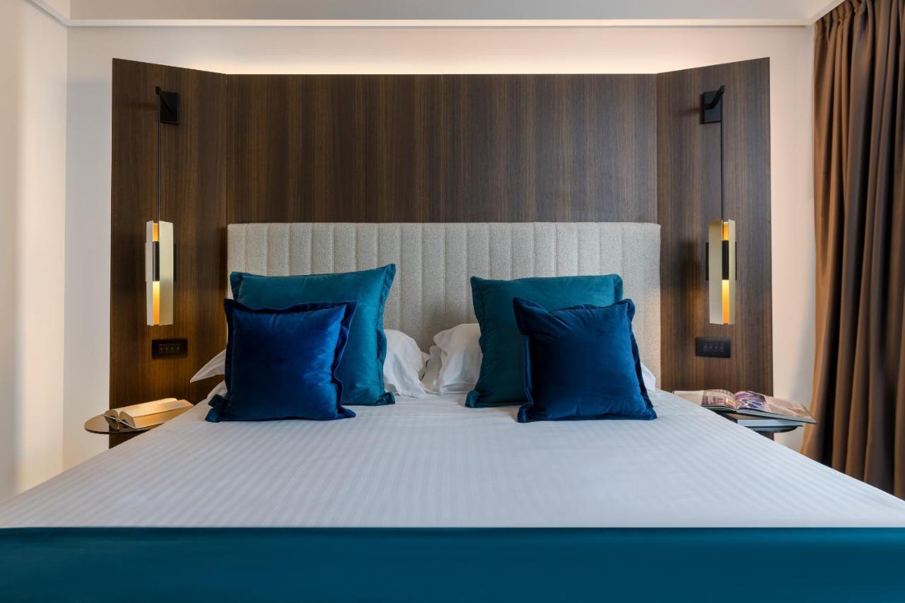 We Me Suite Hotel Riccione Exterior photo